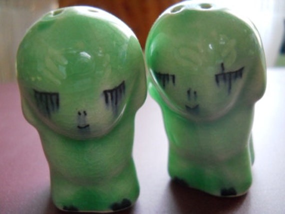 Green Puppies Salt and Pepper Shakers - Collectible, Vintage, Souvenir