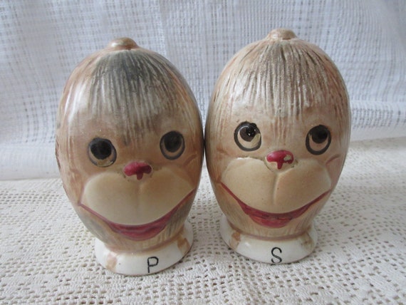 Kenmar Coconut Head Monkey Salt and Pepper Shakers - vintage, collectible, souvenir, Japan, RARE
