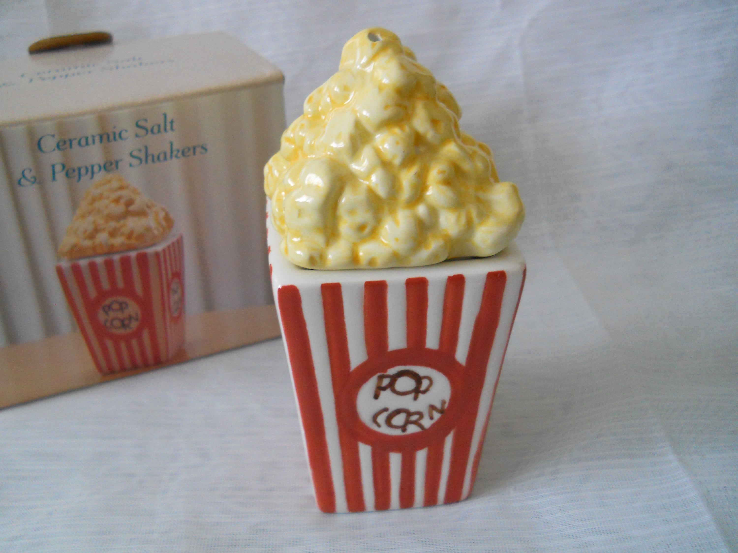 Popcorn salt and pepper shakers vintage, collectible, food