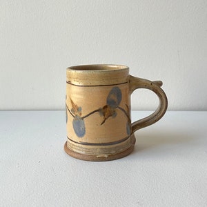 Vintage Slip Trail Zoldak Pottery Mug, Blueberry Pattern, New Hampshire