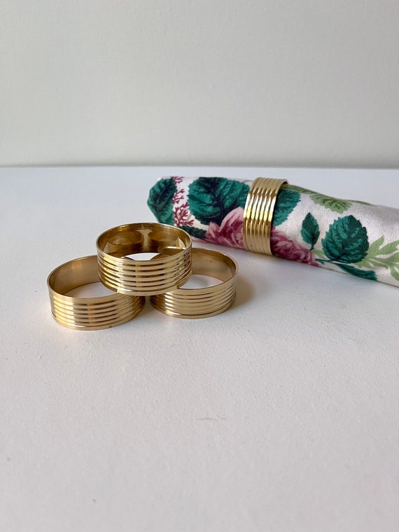 Vintage Brass Napkin Rings, Set of Ribbed Metal Circle Napkin