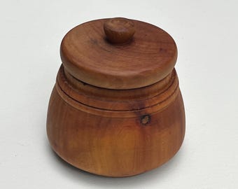 Vintage 4.75" Rustic Lidded Wooden Jar, Trinket and Keepsake Container, Apothecary Decor