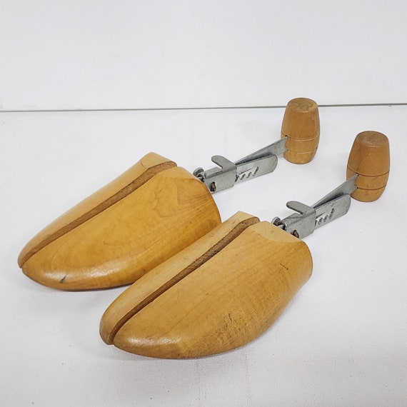 Shoe Tree Pair - Shoe Form - Shoe Keepers - 4 - i… - image 1