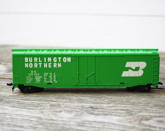 Tyco HO Scale Train Boxcar - Burlington Northern Train Car - item# 3551