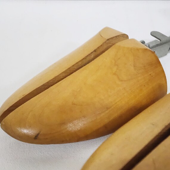 Shoe Tree Pair - Shoe Form - Shoe Keepers - 4 - i… - image 3