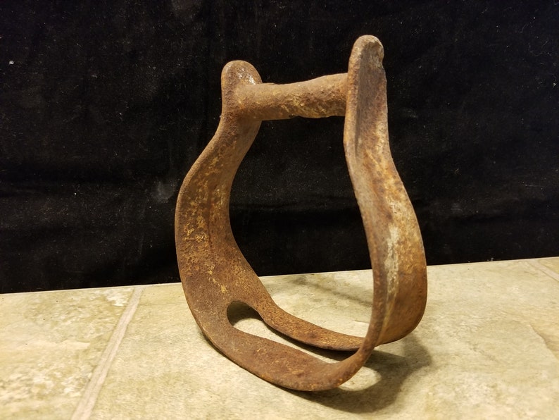 Vintage Metal Stirrup Horse Stirrup Equestrian Tack Etsy