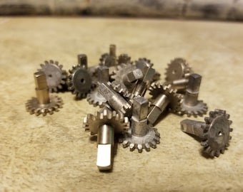 Vintage Clock Parts - Clock Gears - 21 pcs - item #4155-9