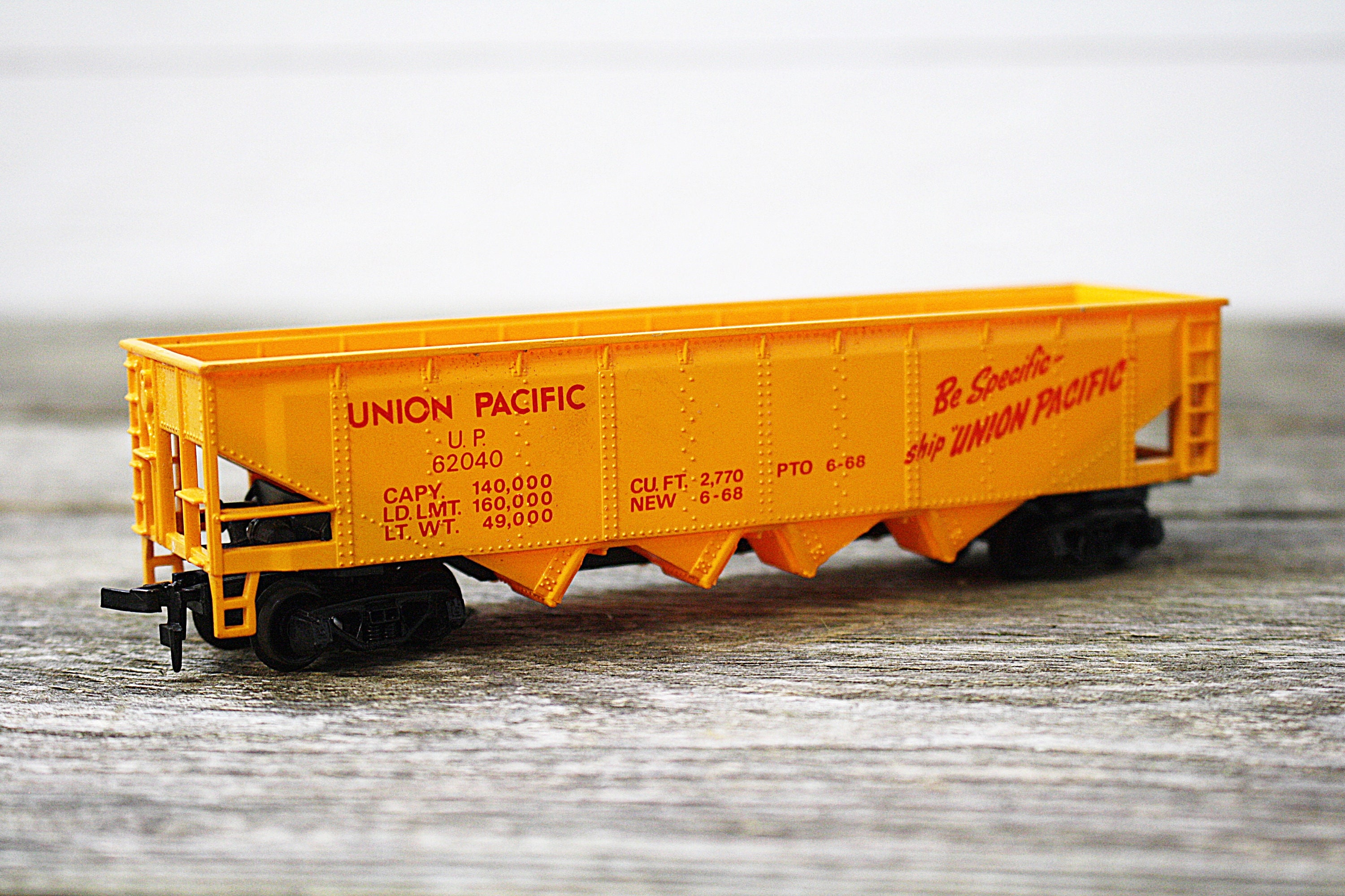 Tyco Union Pacific U.P 62040 HO Train Hopper Car NonOperation 344E