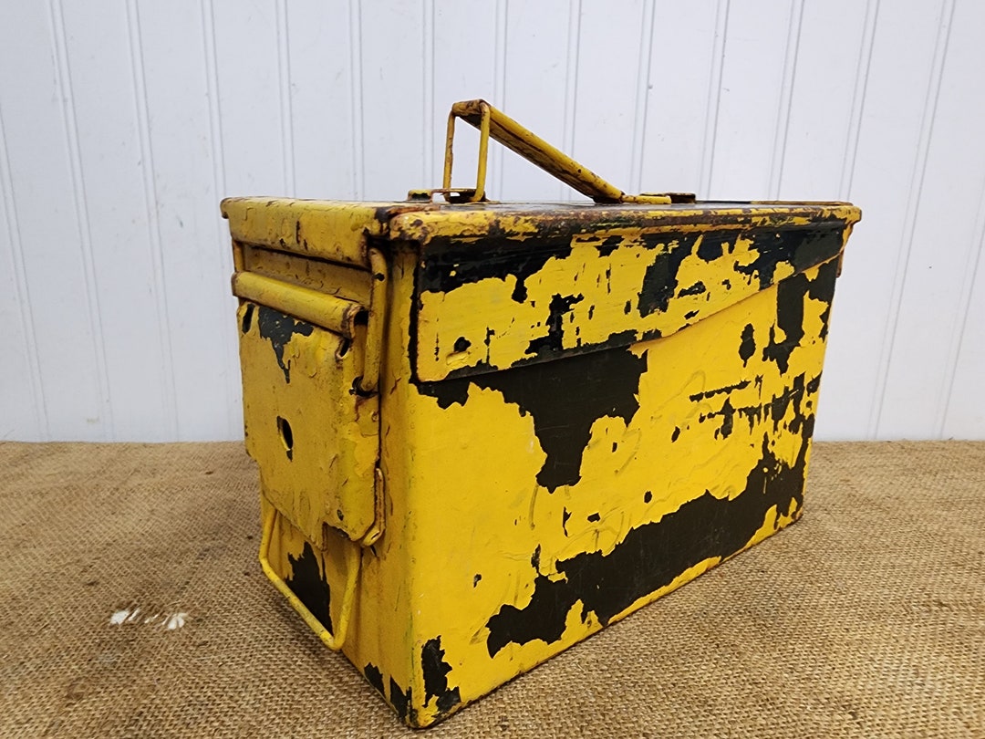Vintage Metal Ammo Box Item 5348 Etsy