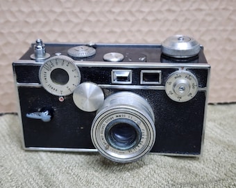 Vintage Camera Argus 35 mm with 50 mm Lens - item #5456-1