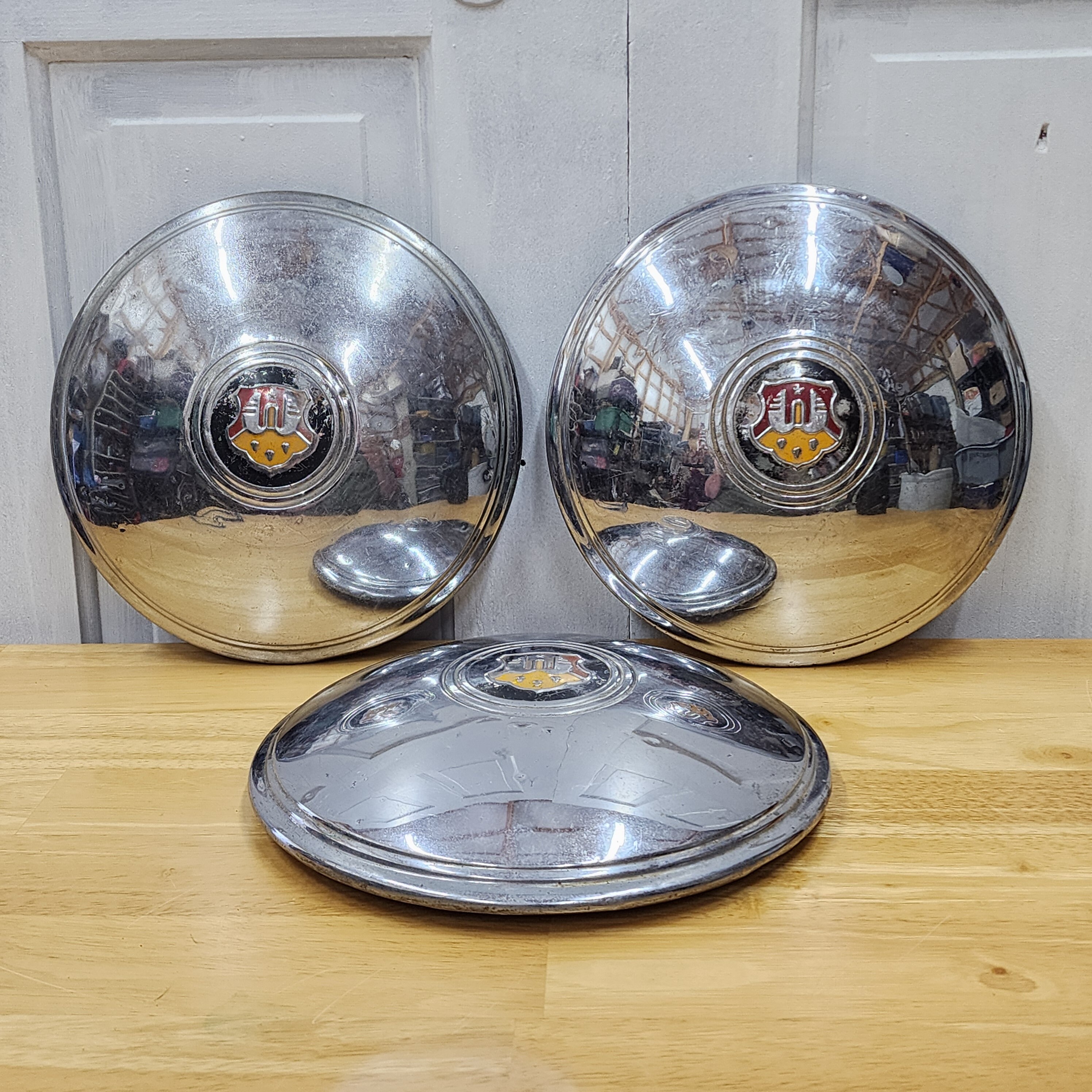 Oldsmobile Dog Dish Hubcaps 1948 1949 Set of 3 Item 5727 Etsy