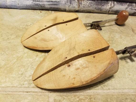 Shoe Tree Pair - Shoe Form - Shoe Keepers - 5 - i… - image 6