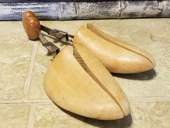 Shoe Tree Pair - Shoe Form - Shoe Keepers - 5 - i… - image 10