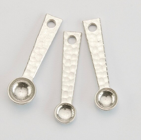 Roman Dash Pinch Smidgen Spoons, Small Measuring Spoons, Tiny Pewter  Hammered Spoons, Crosby & Taylor Spoons 