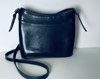 Black vintage leather coach crossbody bag (small)