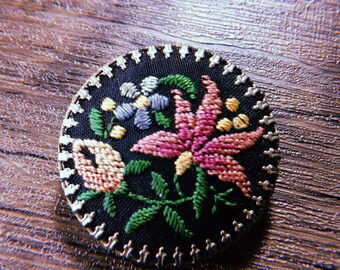 Beautiful vintage floral needle point brooch