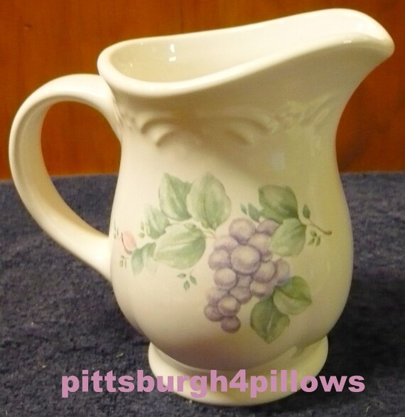 Pfaltzgraff Grapevine Creamer