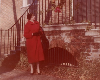 Woman in Red Coat in Williamsburg Virginia, Snapshot, Old Photo, Color Photo, Travel Photo, Landscape √