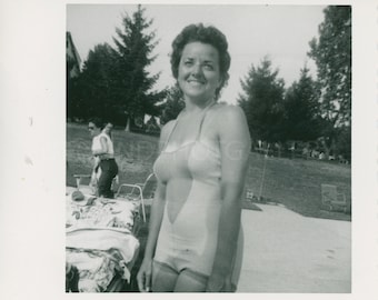 Beautiful Short haired Woman in One Piece Bathing Suit at Picnic, Vintage Photo, Found Photo, Snapshot, Old Photo, Vernacular Photo