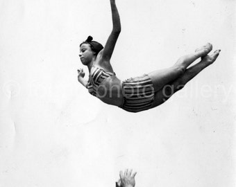 Digital Download, Young Woman Acrobat Levitating in the air by Man, Vintage Photo, Black & White, Found Photo, Vernacular Photo, Printable√
