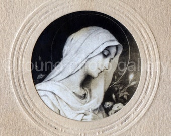 Digital Download, Virgin Mary Tondo With Mat, Round Artwork, Vintage Illustration, Religious, Printable Photo, Saint√