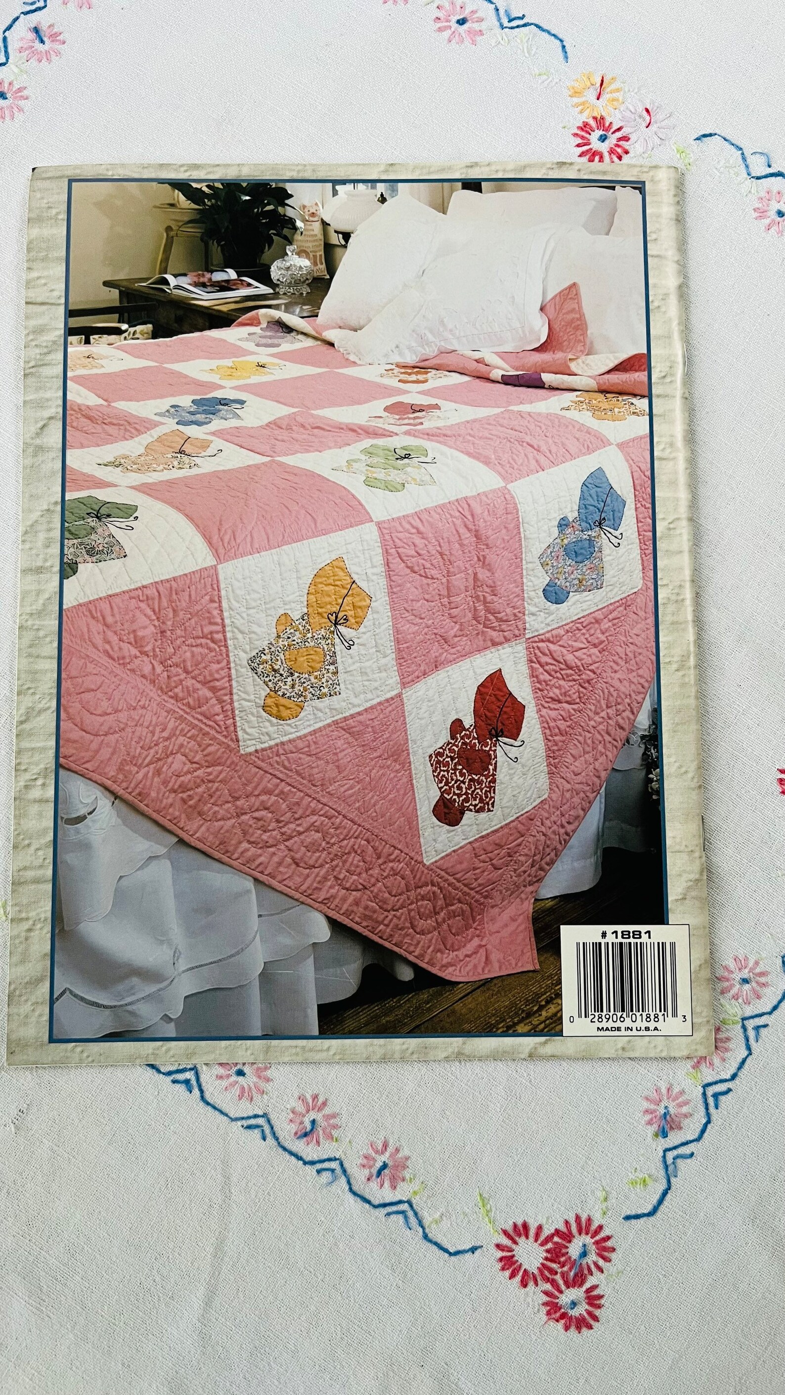 SUE Vintage Quilting Books, Leisure Arts, How to, Patterns be