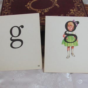 MEISJE // Set van 2 vintage geïllustreerde schoolflitskaarten - fonetiek circa 1966 - veel meer om uit te kiezen *gratis verzending per brief*