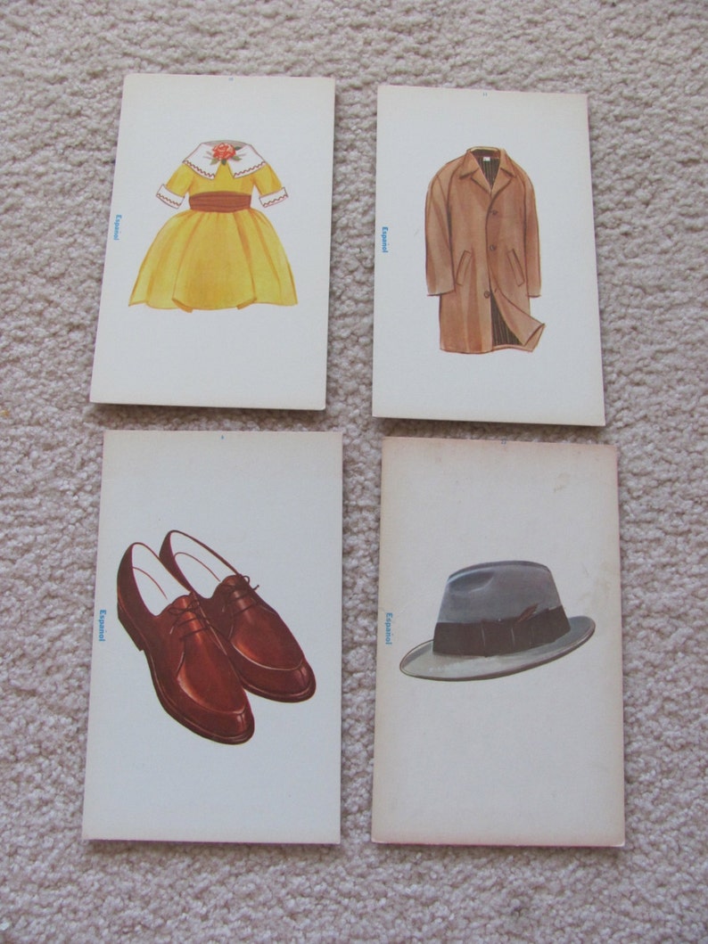 Carte flash espagnole vintage - robe - chaussures - chapeau - manteau - votre choix ! image 1