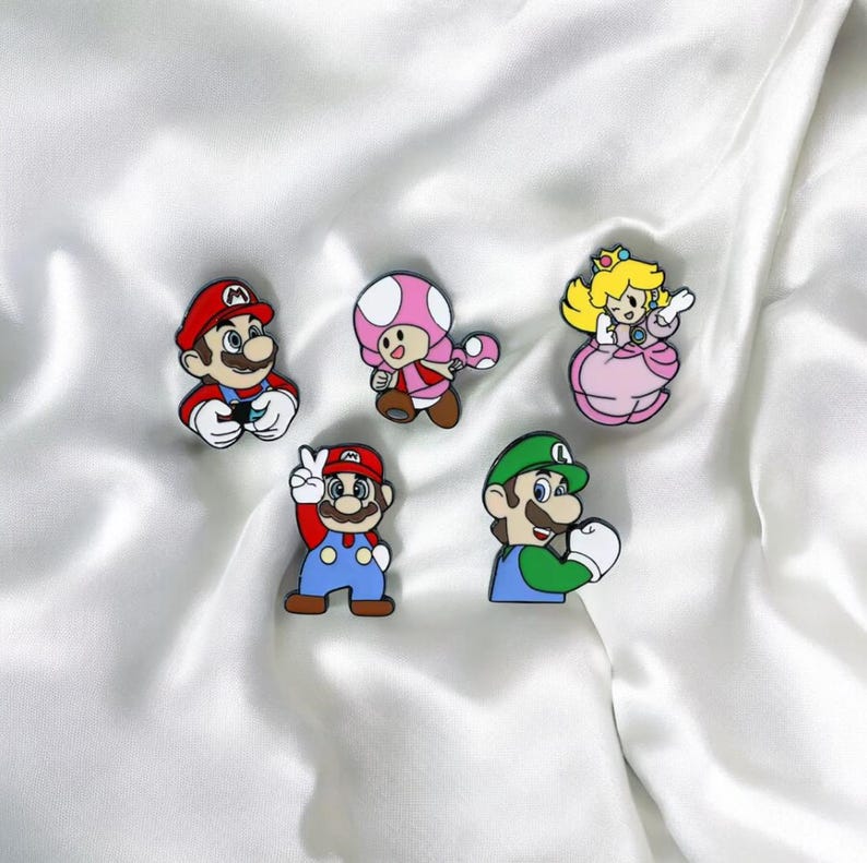 Super Mario Enamel Pin Set – 5 Handmade Lapel Pins | Retro Nintendo ...