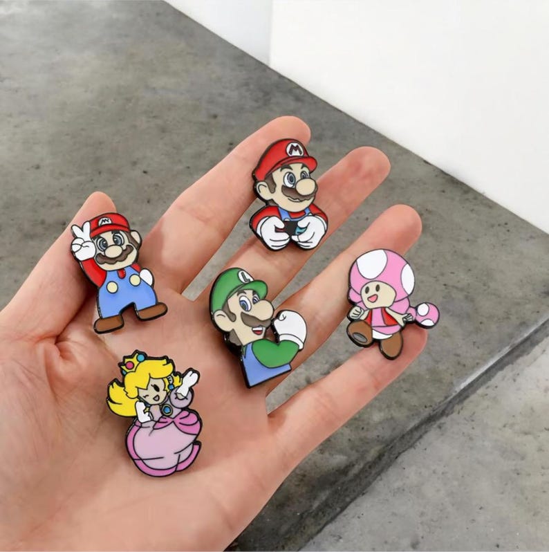 Super Mario Enamel Pin Set – 5 Handmade Lapel Pins | Retro Nintendo ...