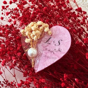 Personalisierter Magnet Favor, Epoxidharz-Magnet, Verlobungsgeschenk, Brautpartybevorzugungen, Trockenblumenmagnet für Gäste, Hochzeitsgeschenke, Hochzeitsmagnet