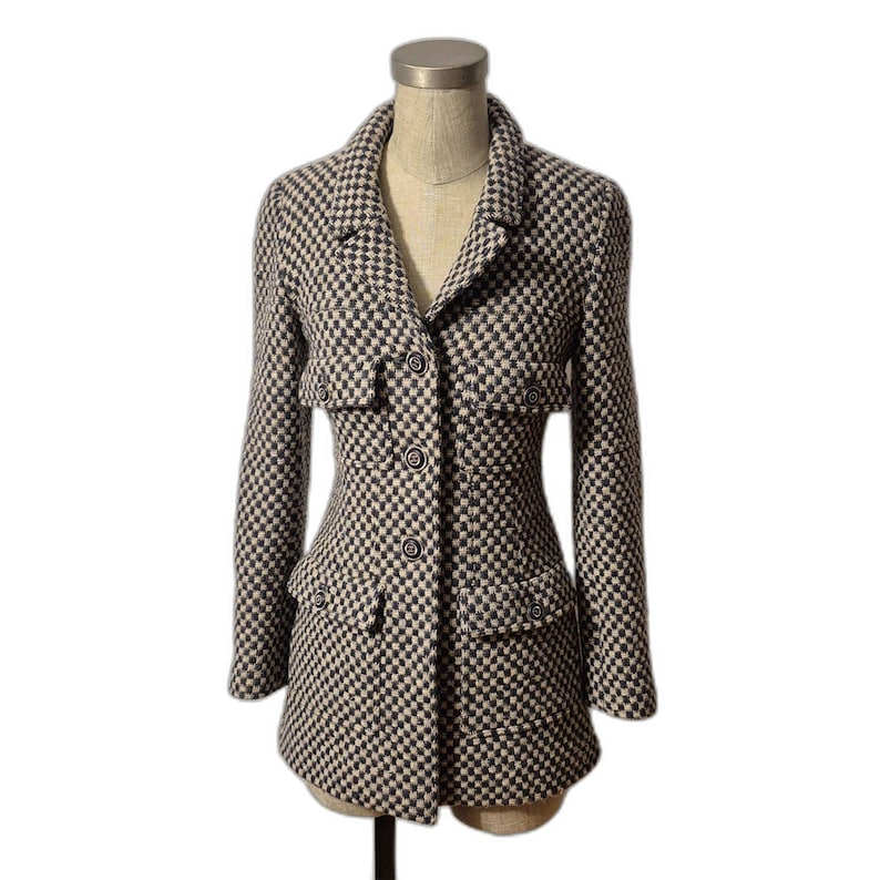 Vintage CHANEL Tweed Bouclé Jacket BLAZER Fall/Winter 1995 (95A) SZ 38 Lagerfeld image 1