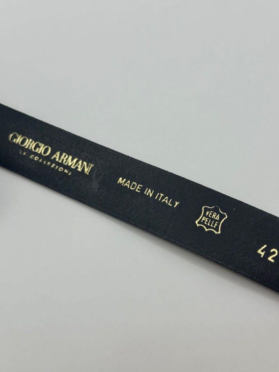 VTG Giorgio Armani Embossed 100% Italian Leather Brown  display picture 3
