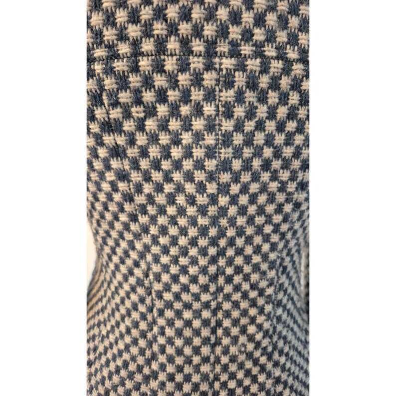 Vintage CHANEL Tweed Bouclé Jacket BLAZER Fall/Winter 1995 (95A) SZ 38 Lagerfeld image 12