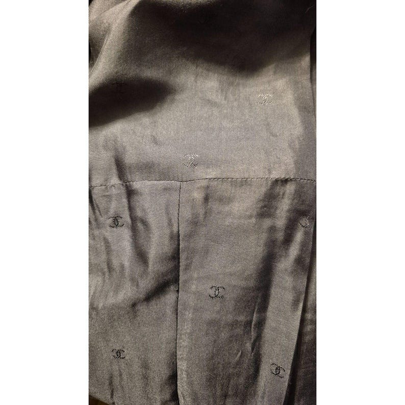 Vintage CHANEL Tweed Bouclé Jacket BLAZER Fall/Winter 1995 (95A) SZ 38 Lagerfeld image 13