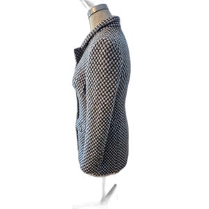 Vintage CHANEL Tweed Bouclé Jacket BLAZER Fall/Winter 1995 (95A) SZ 38 Lagerfeld image 3
