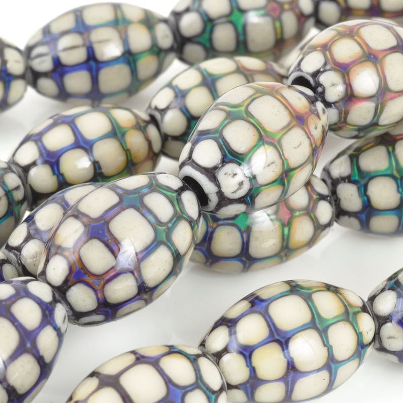 Mirage Mood Bead Ocean Pearl 19x13mm Color Changing Bead, Thermo Reactive Liquid Crystal Bead, Retro 70s Jewelry Supply, Single Focal Bead