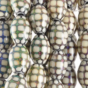 Mirage Mood Bead Ocean Pearl 19x13mm Color Changing Bead, Thermo Reactive Liquid Crystal Bead, Retro 70s Jewelry Supply, Single Focal Bead