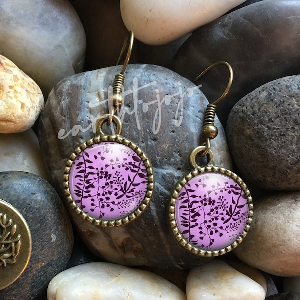 Bella Swan's Purple Floral Plant Lavender Bedspread Twilight Bella's Bedding Antique Bronze Glass Domed Dangle Earrings