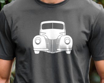 1940 Ford Deluxe T-Shirt: Vintage Car Graphic Tee