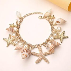 Boho Beach Bracelet for Women – Starfish & Shell Charm Bangle, Summer Jewelry, Bohemian Girls Fashion Accessory