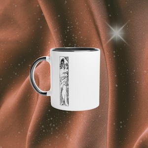 Taza gótica de cuervo: elegante taza de café de cerámica con forma de pájaro negro