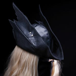 10 days to make -•- Custom Bloodborne Hunter Hat, PU Leather Tricorn Cosplay Hat
