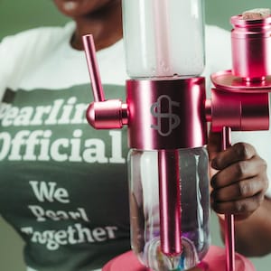 Luxury Gravity Hookah – Portable Glass Hookah with LED Base