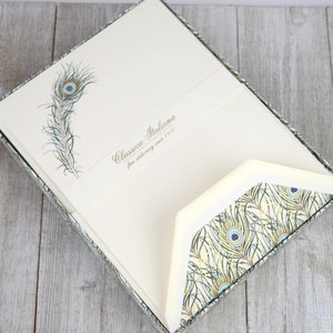 Estuche de papelería Art Déco de estilo vintage con hojas y sobres Rossi Peacock Feather