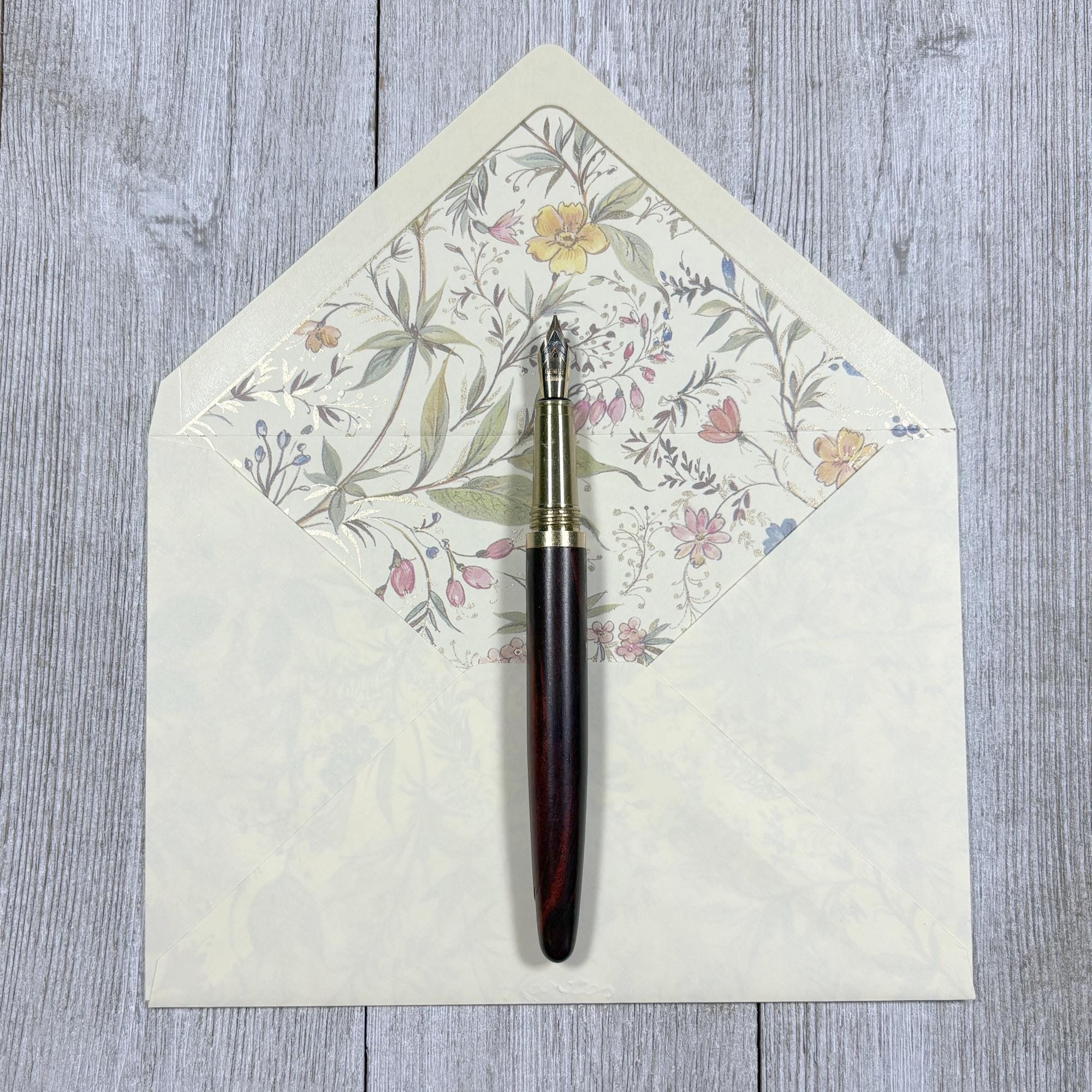 Delicate Floral Note Cards Matching Envelopes Set of 10 Kartos ...