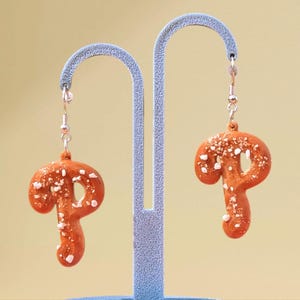 Philly "P" Logo Salted Soft Pretzel Earrings - 3D Printed - 'P' Earrings