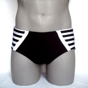 Black & White Men&#39;s Brief Swimwear-Internal Drawstring
