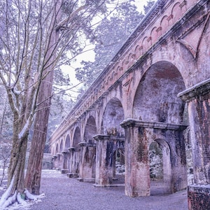 Snowfall at the Historic Aqueduct – 1000 Piece Jigsaw Puzzle