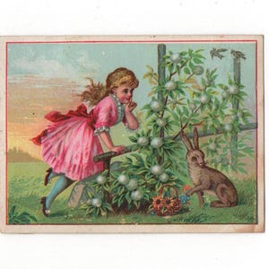 Vintage originele paasillustratie Pasen-meisje bloemen konijn met mand